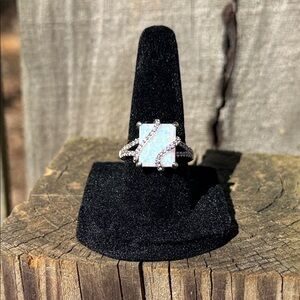 Elegant 925 sterling Silver Fire Opal Ring sz7